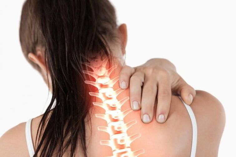 Bolesť krku je príznakom osteochondrózy krčnej chrbtice